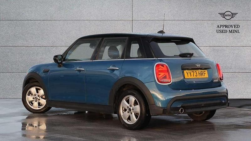 Used Mini Cooper Classic 134 HP (98 kW) 2023 Blue Hatchback