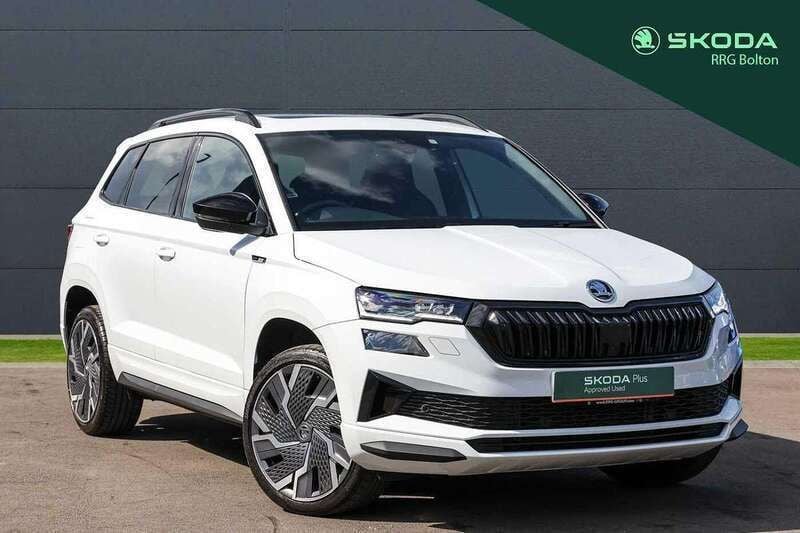 White Used 2023 Skoda Karoq SportLine SUV | £24,795 (Fair price) - Image 1/4
