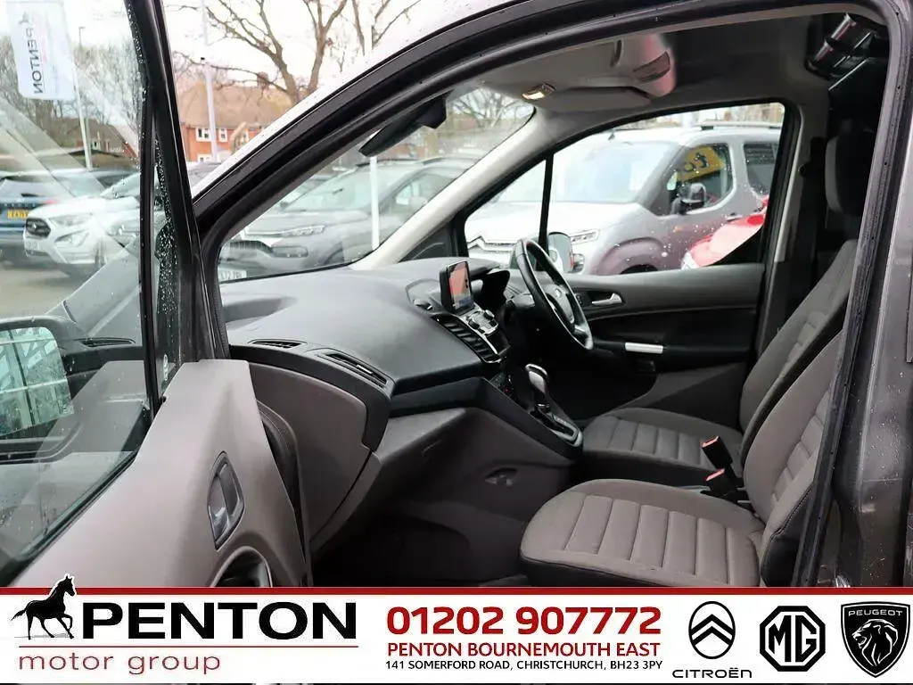 Used Ford Transit Connect Limited 100 HP (73 kW) 2023 Grey MPV