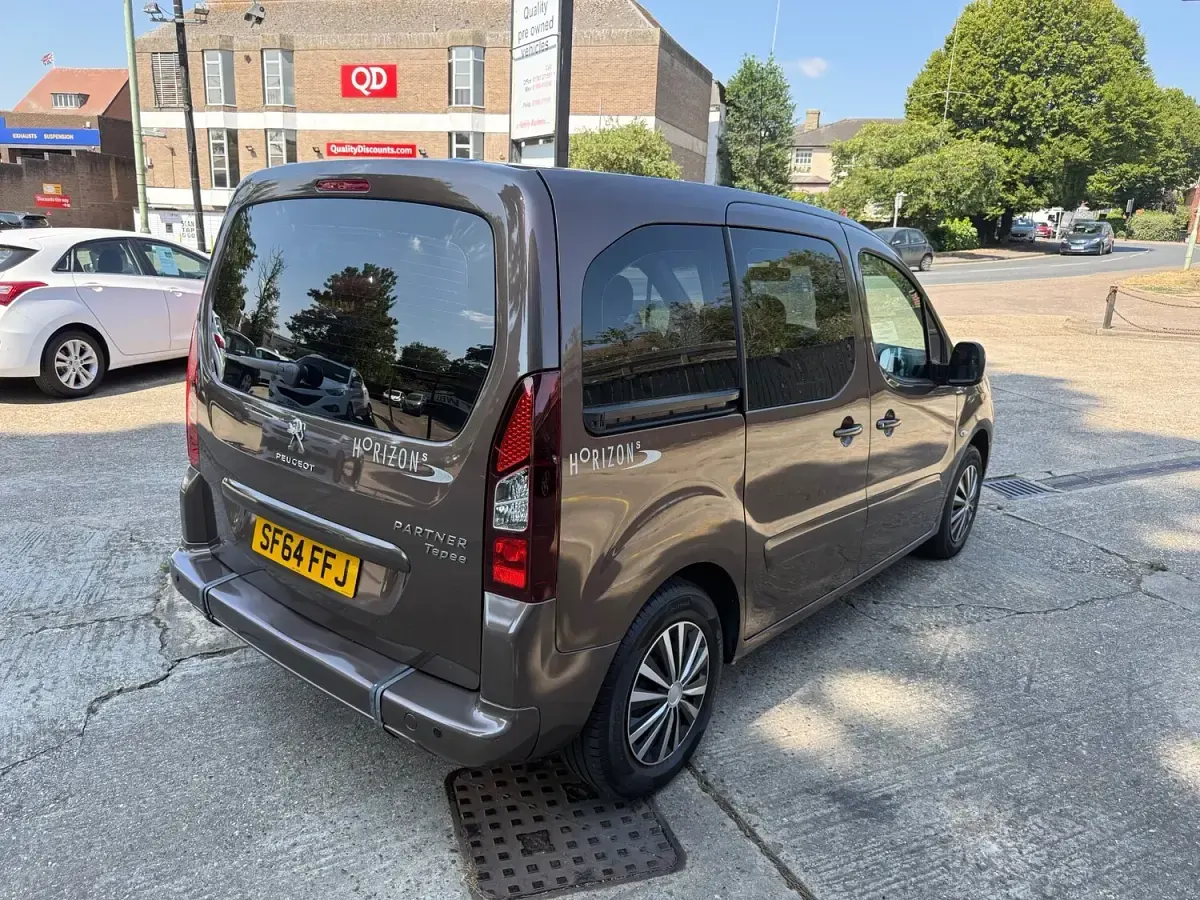 Used Peugeot Partner Tepee S 2014 Brown MPV