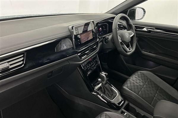 Used VW T-Roc Black Edition 150 HP (110 kW) 2025 Silver SUV