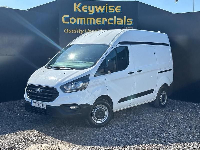 Used Ford Transit Custom 105 HP (77 kW) 2019 White Van