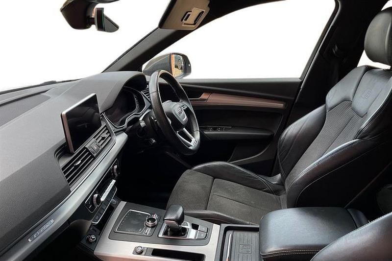 Usado Audi Q5 S-Line 190 HP (139 kW) 2018 Cinzento SUV