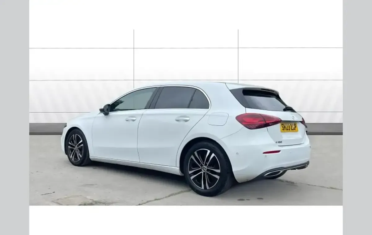 Used Mercedes A180 Executive 134 HP (98 kW) 2023 White Hatchback