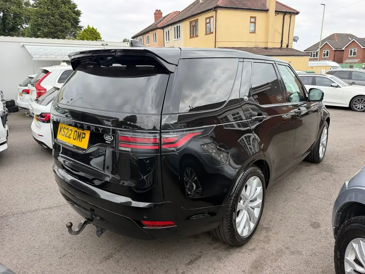 Used Land Rover Discovery 5 HSE Dynamic 296 HP (217 kW) 2022 Black SUV