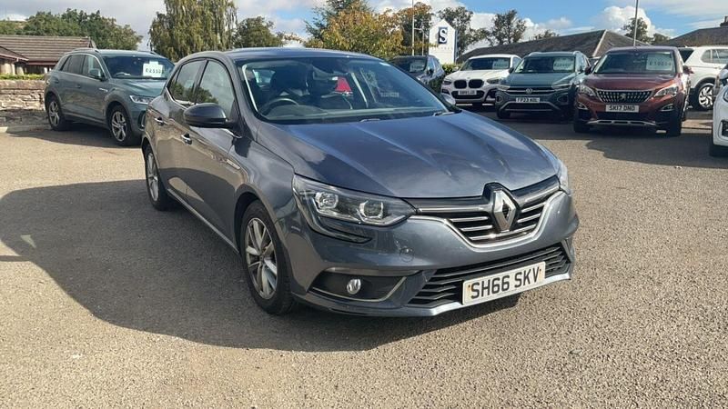 Grey Used 2016 Renault Mégane III Dynamique Hatchback | £9,300 (Expensive) - Image 1/1
