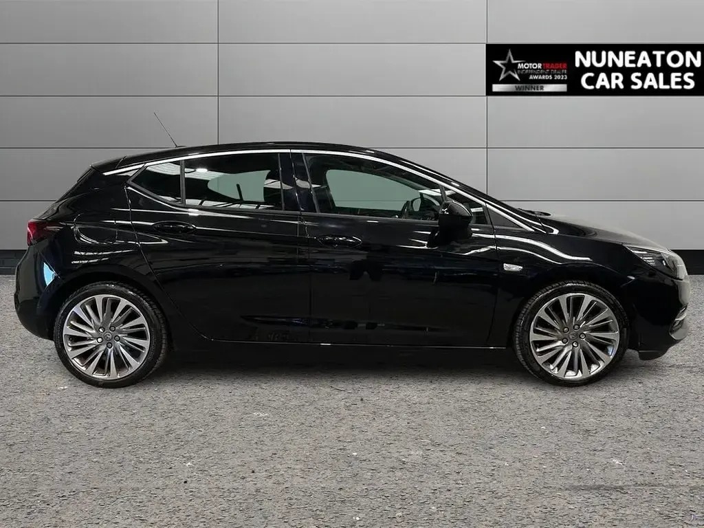 Used Vauxhall Astra Edition 145 HP (106 kW) 2021 Black Hatchback