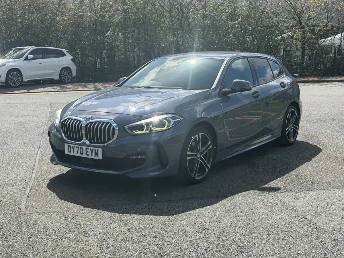 Gebraucht BMW 118 M Sport 140 PS (102 kW) 2020 Grau Kleinwagen