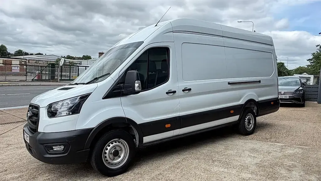 Used Ford Transit 130 HP (95 kW) 2024 White Van