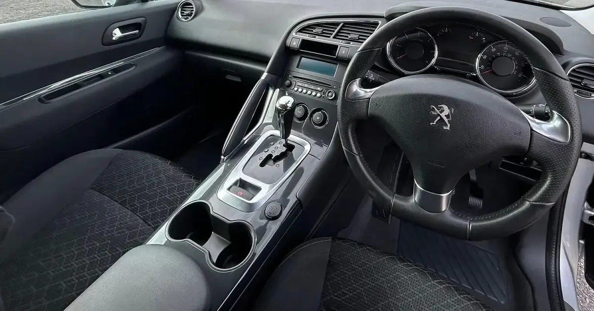 Used Peugeot 3008 Active 2016 Silver Hatchback