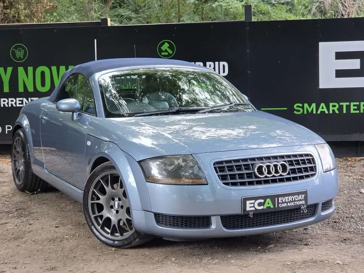 Used Audi TT Comfort 220 HP (161 kW) 2003 Blue Coupe