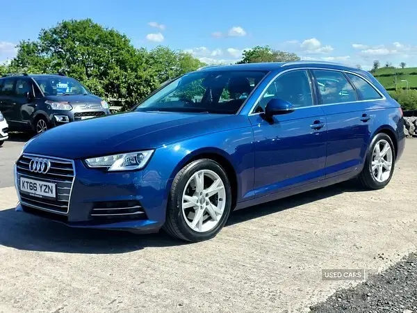 Used Audi A4 Sport 190 HP (139 kW) 2017 Blue Estate