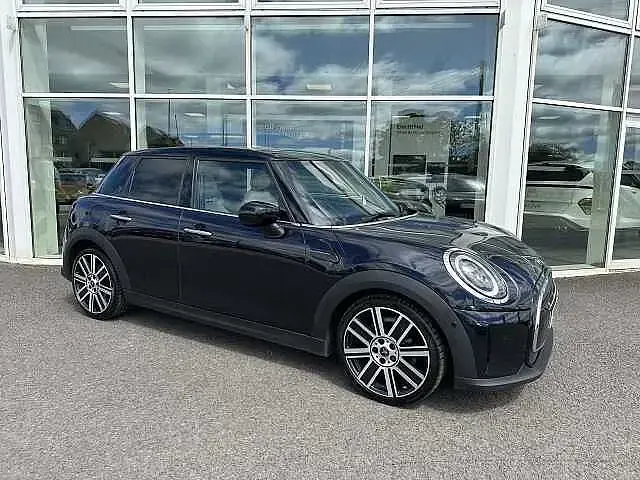 Used Mini Cooper Exclusive 2021 Blue/black Hatchback