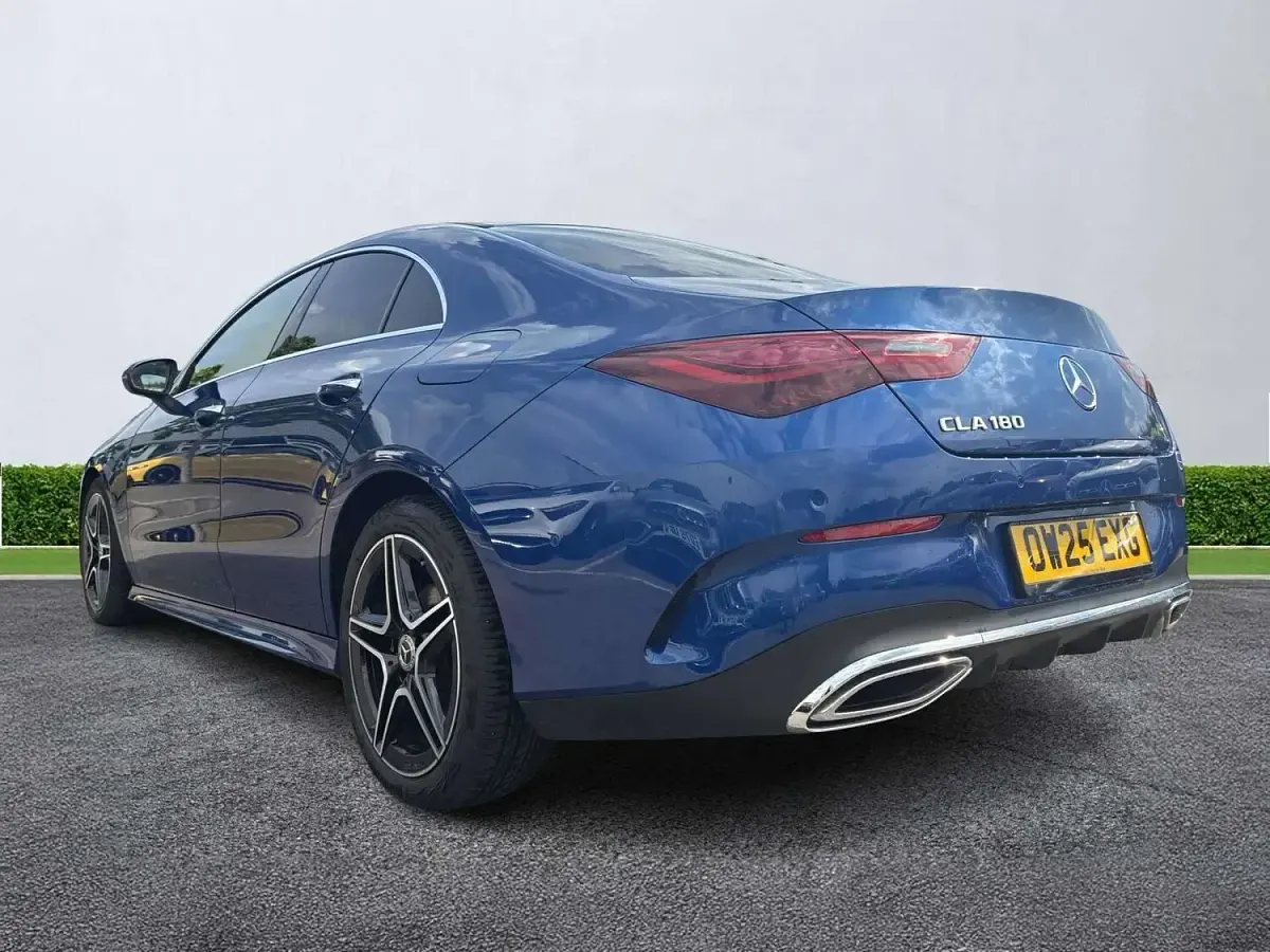 Used Mercedes CLA180 Executive 136 HP (100 kW) 2025 Blue Sedan