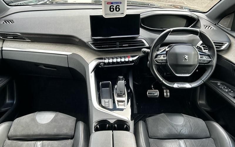 Used Peugeot 3008 Premium 131 HP (96 kW) 2021 Black Estate