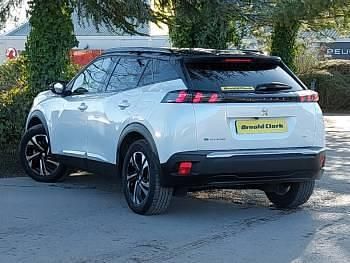 Used Peugeot e-2008 GTi 100 kW (136 HP) 2023 White SUV