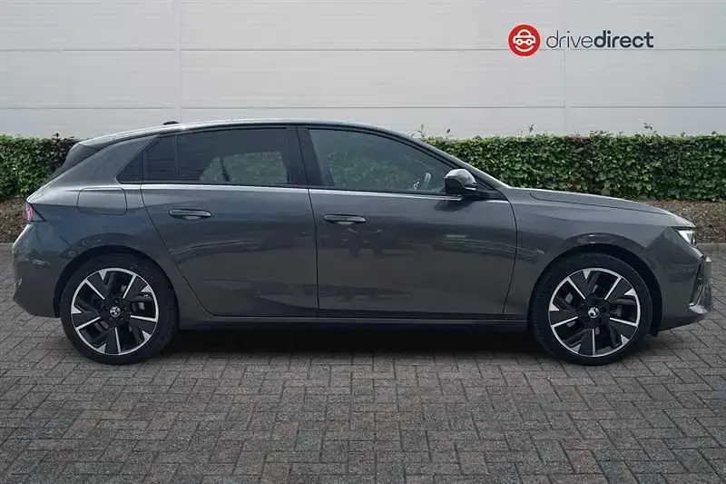 Used Vauxhall Astra Ultimate 114 kW (156 HP) 2024 Grey Hatchback