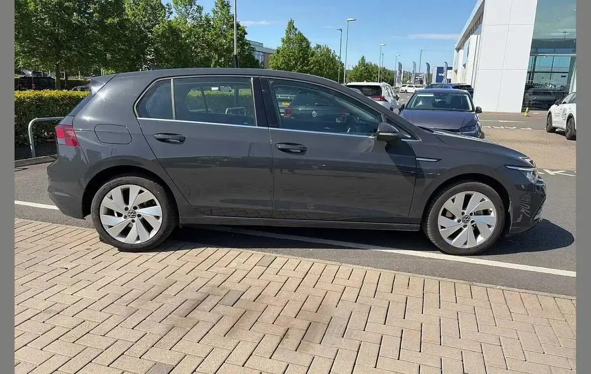 Used VW Golf VIII Style 147 HP (108 kW) 2024 Grey Hatchback