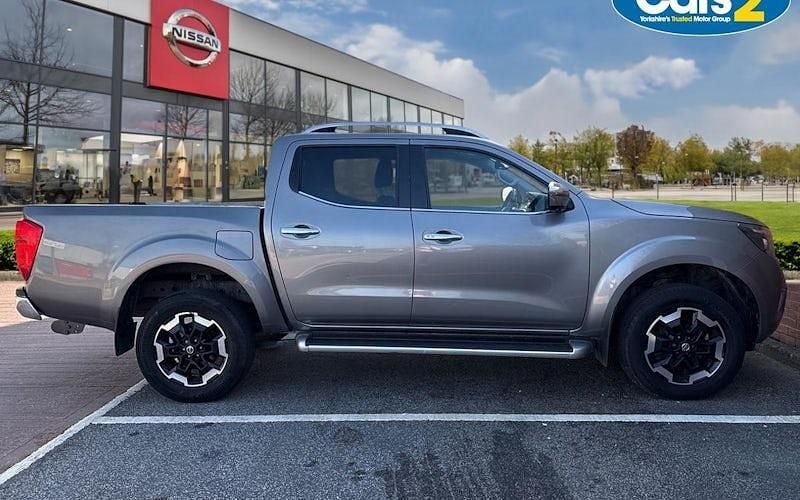 Used Nissan Navara Tekna 190 HP (139 kW) 2021 Grey Pickup