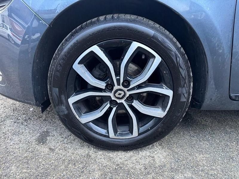 Used Renault Clio IV Play 75 HP (55 kW) 2018 Grey Hatchback