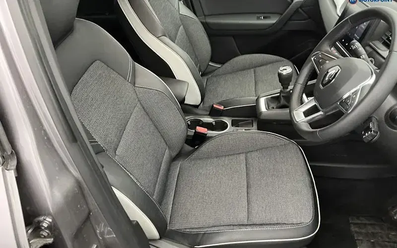 Used Renault Captur Techno 91 HP (66 kW) 2022 Grey/black SUV
