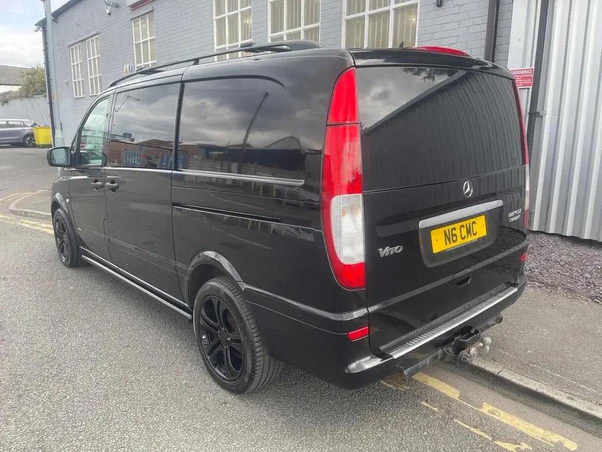 Used Mercedes Vito 224 HP (164 kW) 2011 Black Van