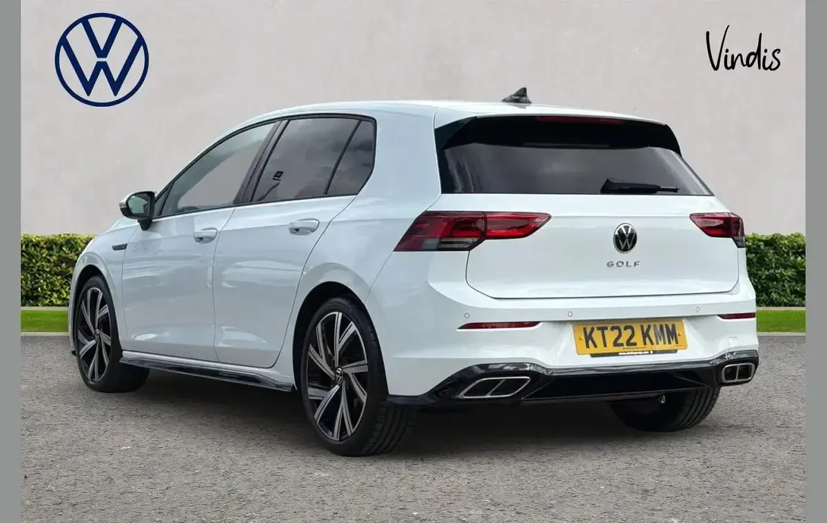 Used VW Golf VIII R-line 150 HP (110 kW) 2022 White Hatchback