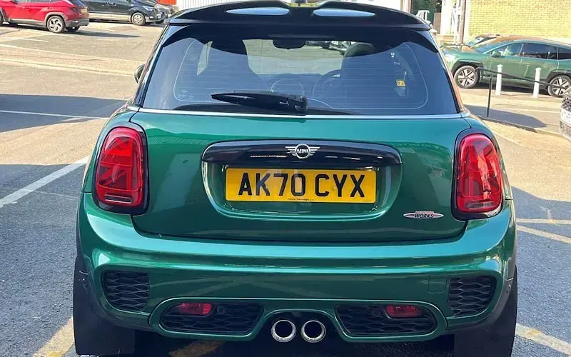 Used Mini John Cooper Works Comfort 231 HP (169 kW) 2020 Green Hatchback