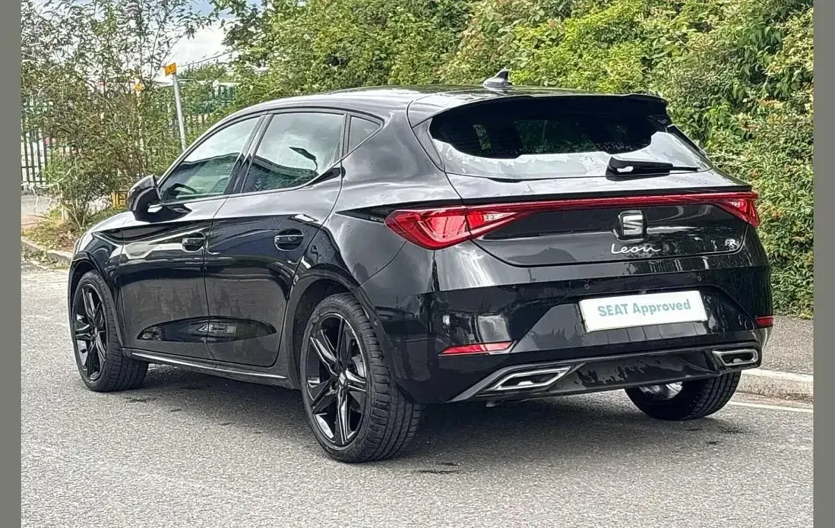 Used Seat Leon Black Edition 147 HP (108 kW) 2026 Black Hatchback