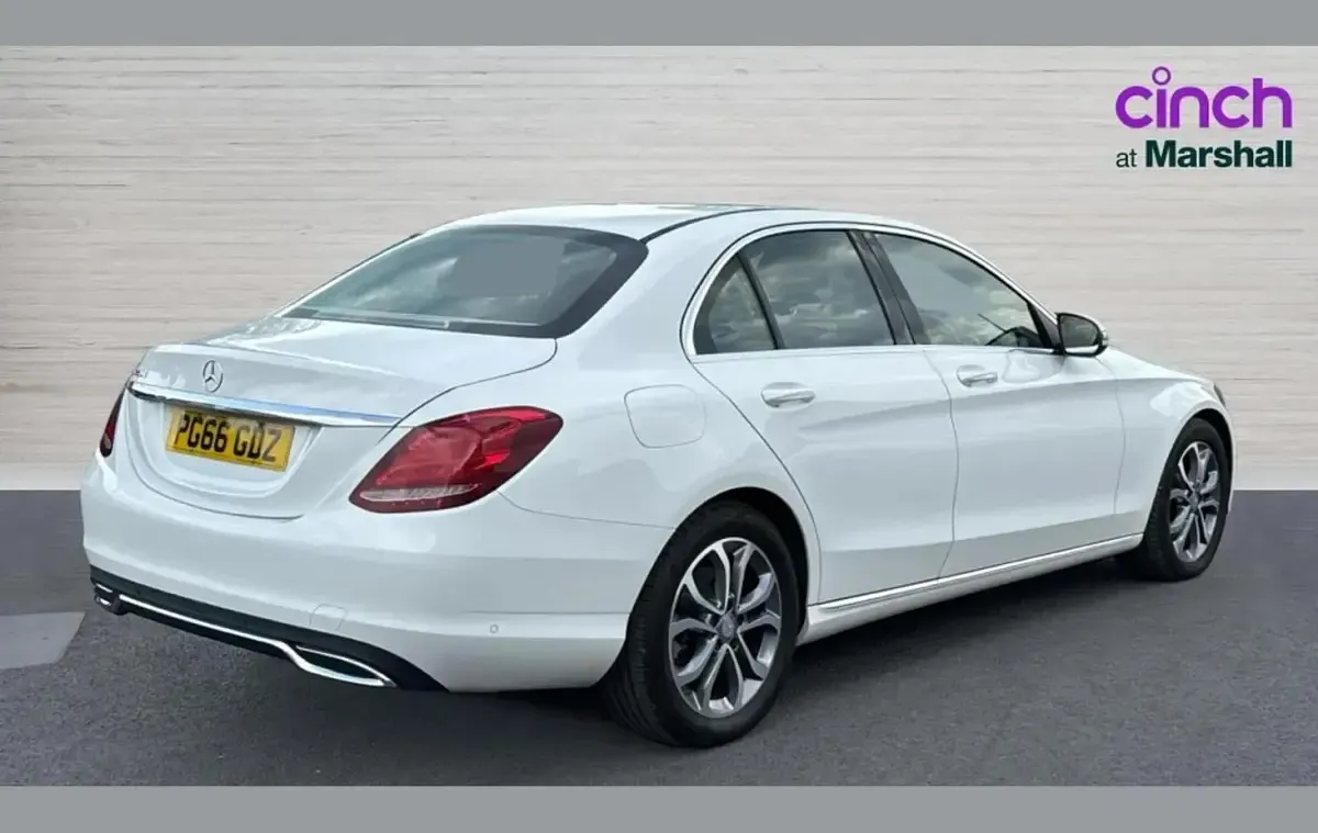 Used Mercedes C220 168 HP (123 kW) 2017 White Sedan