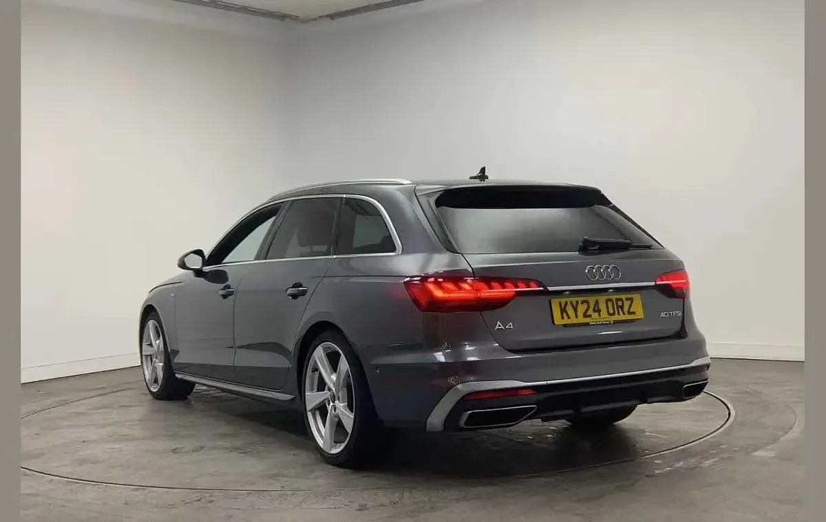 Used Audi A4 S-Line 200 HP (147 kW) 2024 Grey Estate