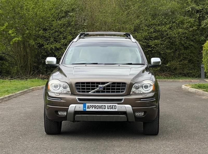 Usado Volvo XC90 SE Lux 200 HP (147 kW) 2013 Castanho SUV