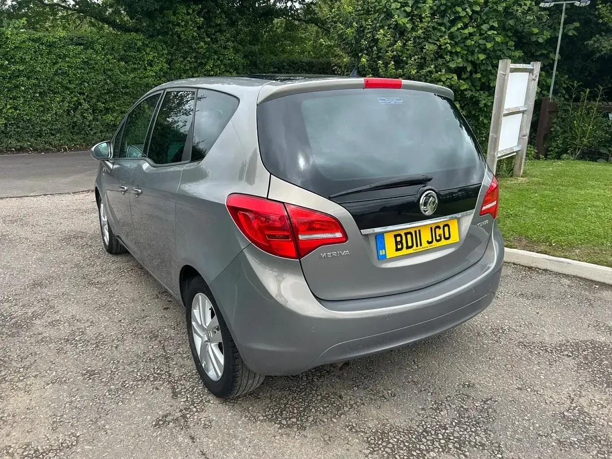 Used Vauxhall Meriva 2011 Brown MPV