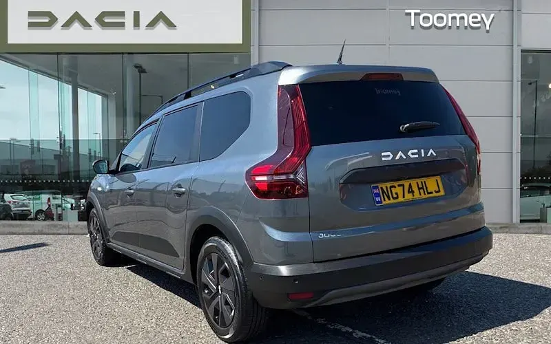Used Dacia Jogger Expression 141 HP (103 kW) 2025 MPV