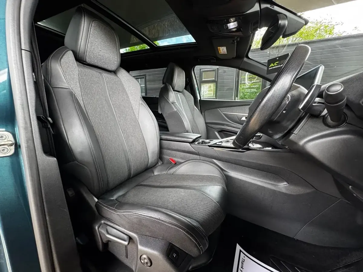 Used Peugeot 5008 Premium 2019 Green SUV