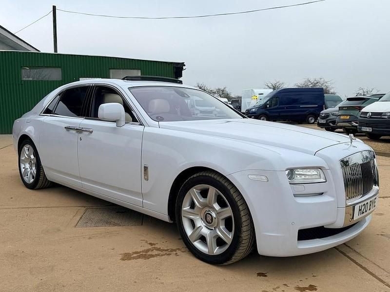 Used Rolls Royce Ghost 563 HP (414 kW) 2010 Mauve/purple Sedan