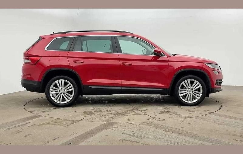 Used Skoda Kodiaq SE L 150 HP (110 kW) 2021 Velvet red metallic SUV