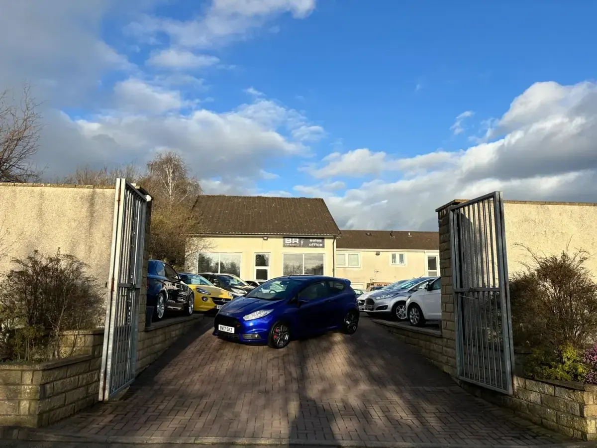 Used Ford Fiesta ST 182 HP (133 kW) 2017 Blue Hatchback