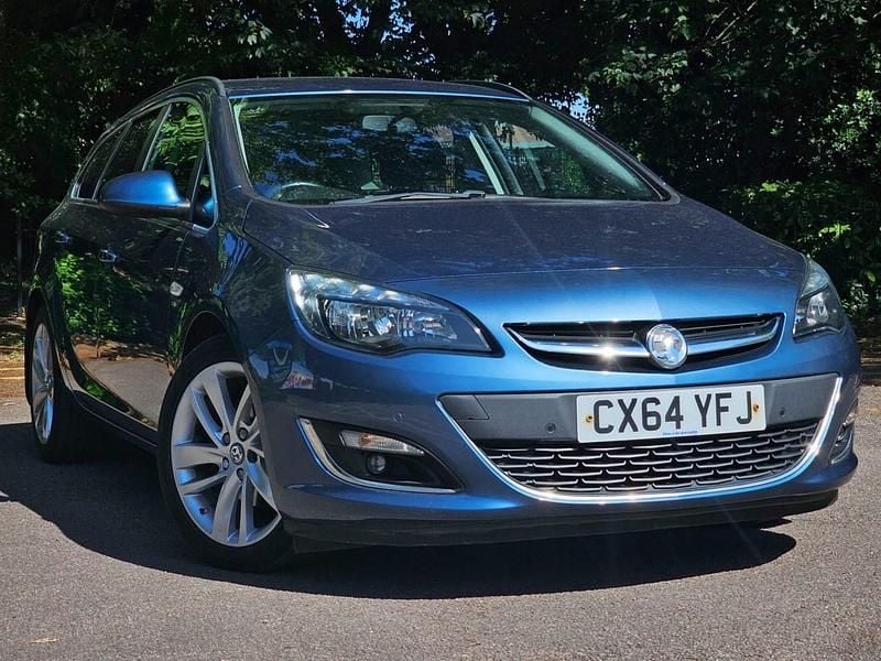 Blue Used 2014 Vauxhall Astra SRi Estate | £3,900 (Fair price) - Image 1/4
