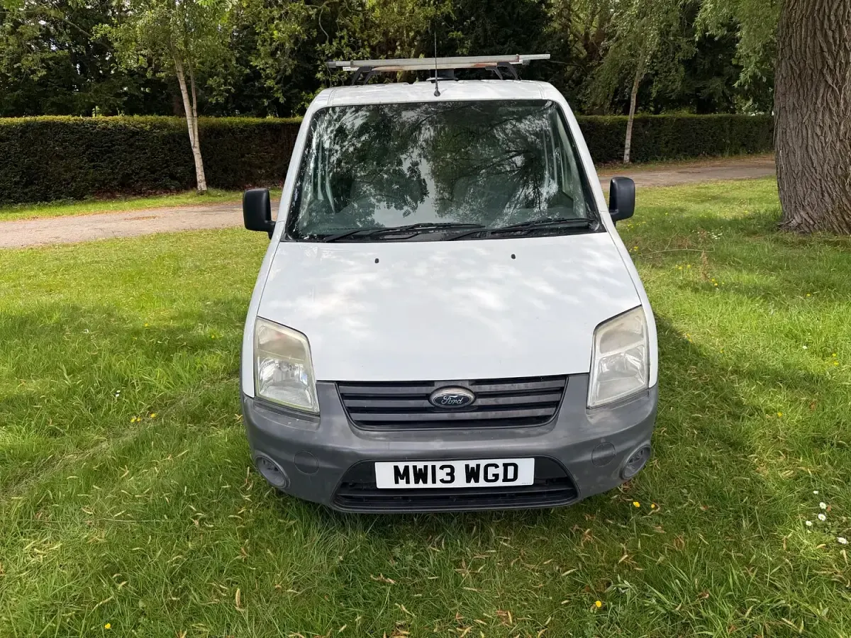 Used Ford Transit Connect 75 HP (55 kW) 2013 White MPV