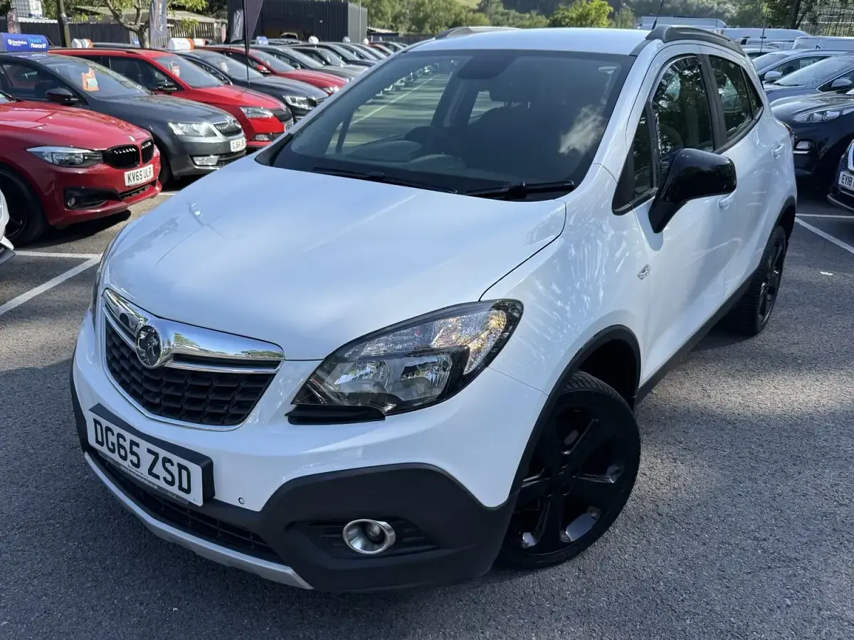 Used Vauxhall Mokka 2015 White SUV