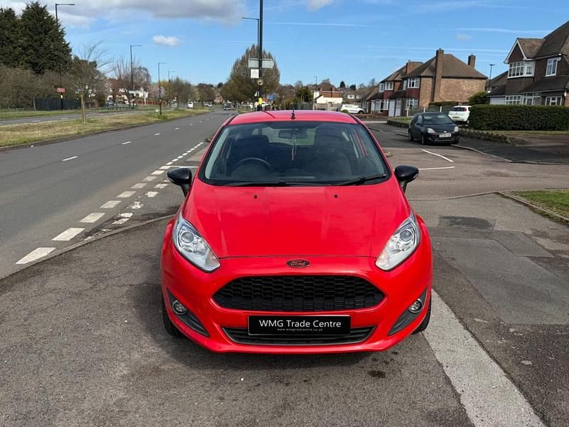 Used Ford Fiesta Zetec 2015 Red Hatchback