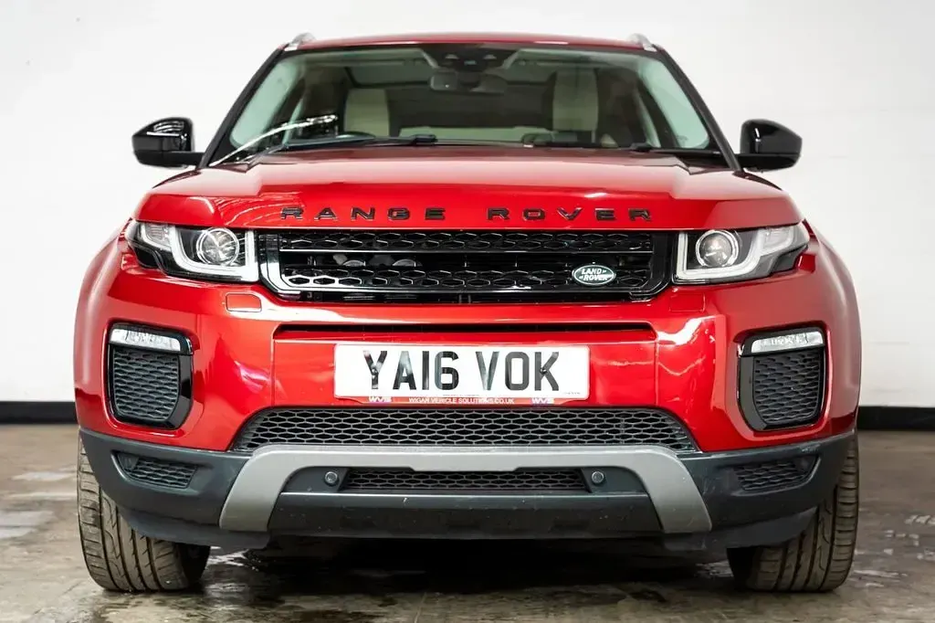 Used Land Rover Range Rover evoque SE 180 HP (132 kW) 2016 Red SUV