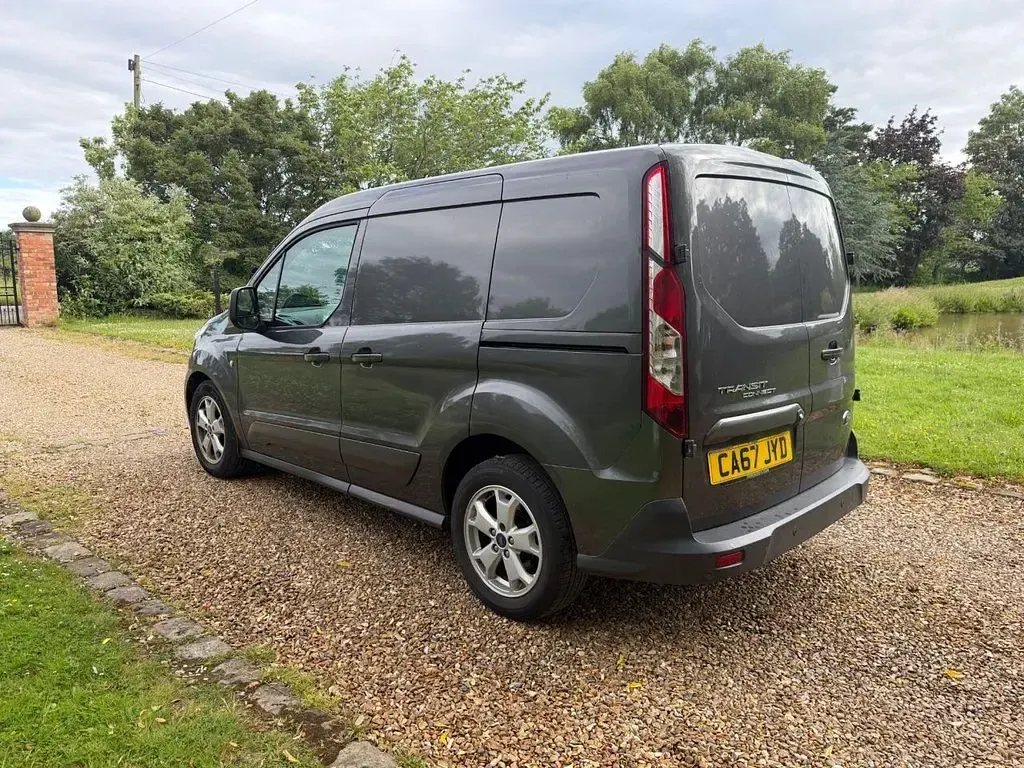 Used Ford Transit Connect Limited 118 HP (86 kW) 2017 Grey MPV