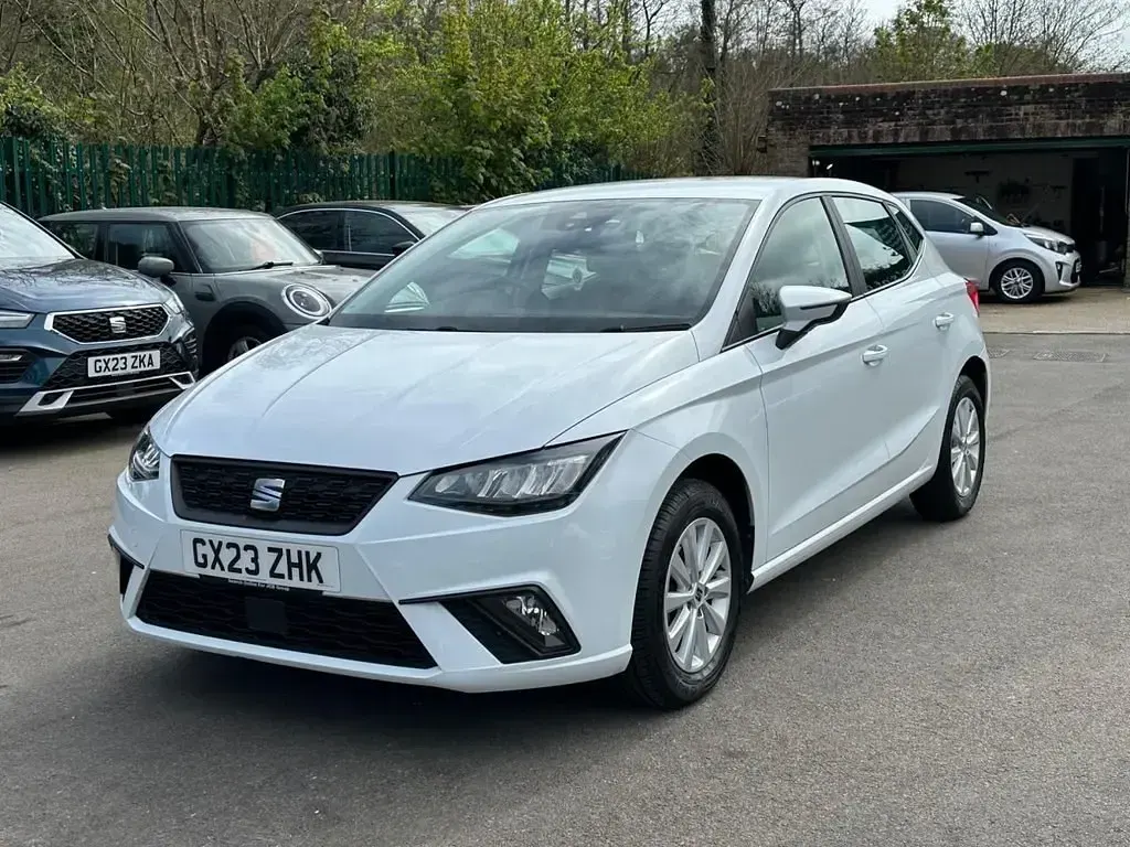 Usado Seat Ibiza SE 95 HP (69 kW) 2023 Branco Citadino