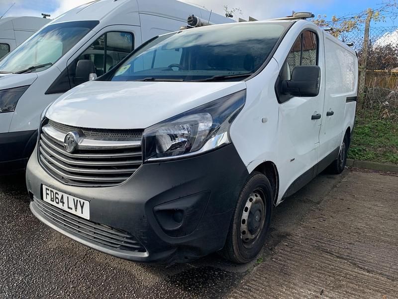 White Used 2014 Vauxhall Vivaro S Van | £6,000 (Fair price) - Image 1/4