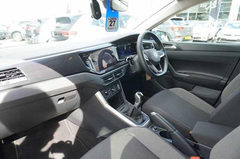 Used VW Polo 95 HP (69 kW) 2024 Hatchback