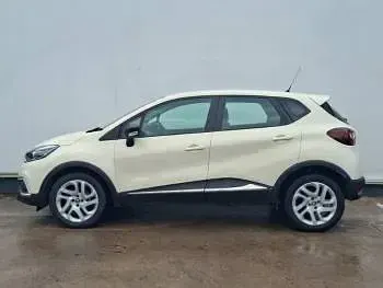 Usado Renault Captur Dynamique 120 HP (88 kW) 2017 Bege SUV