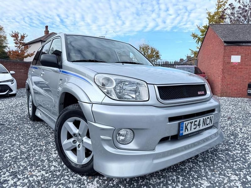 Used Toyota RAV4 147 HP (108 kW) 2006 Silver Estate