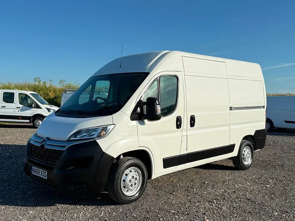 Used Citroën Relay 140 HP (102 kW) 2020 White Van